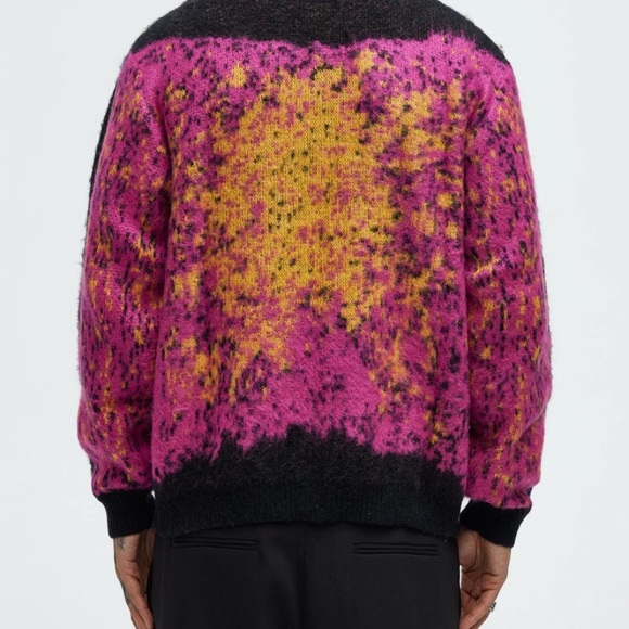 Vibrant Pink and Yellow Crewneck Sweater with Soft Texture - Picture 5 of 11